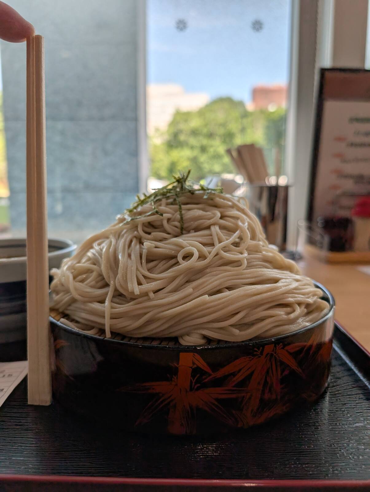 中特ざる