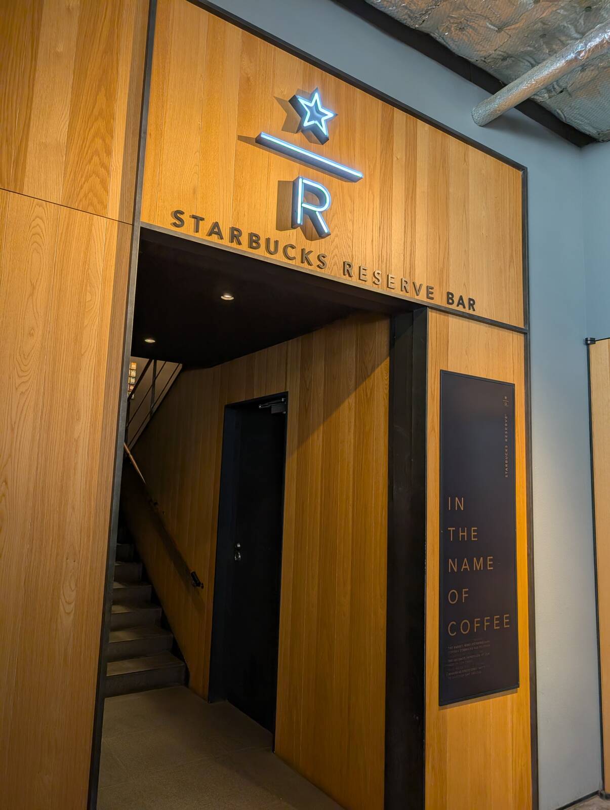 STARBACKS RESERVE BAR