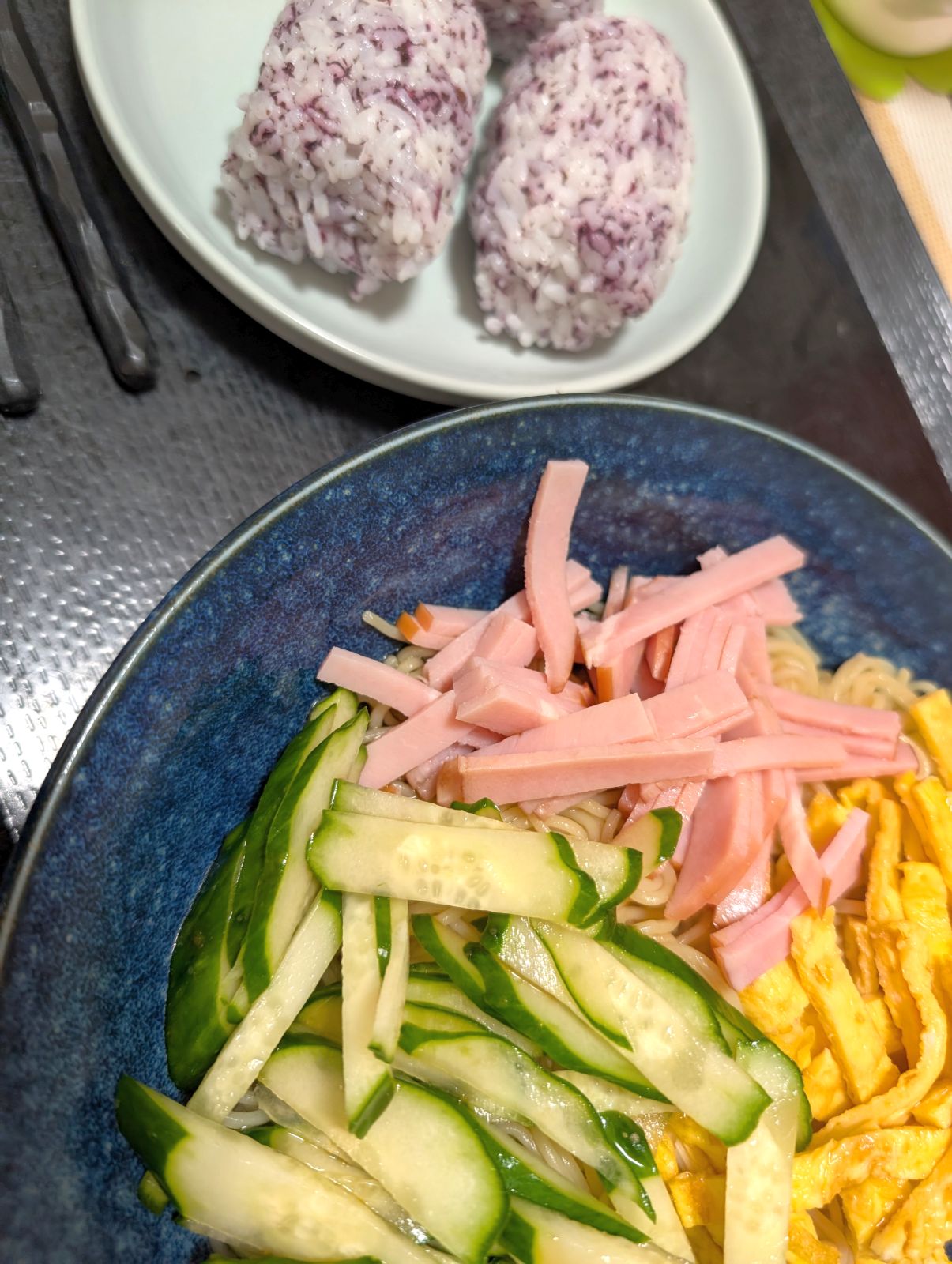本日の朝食兼昼食