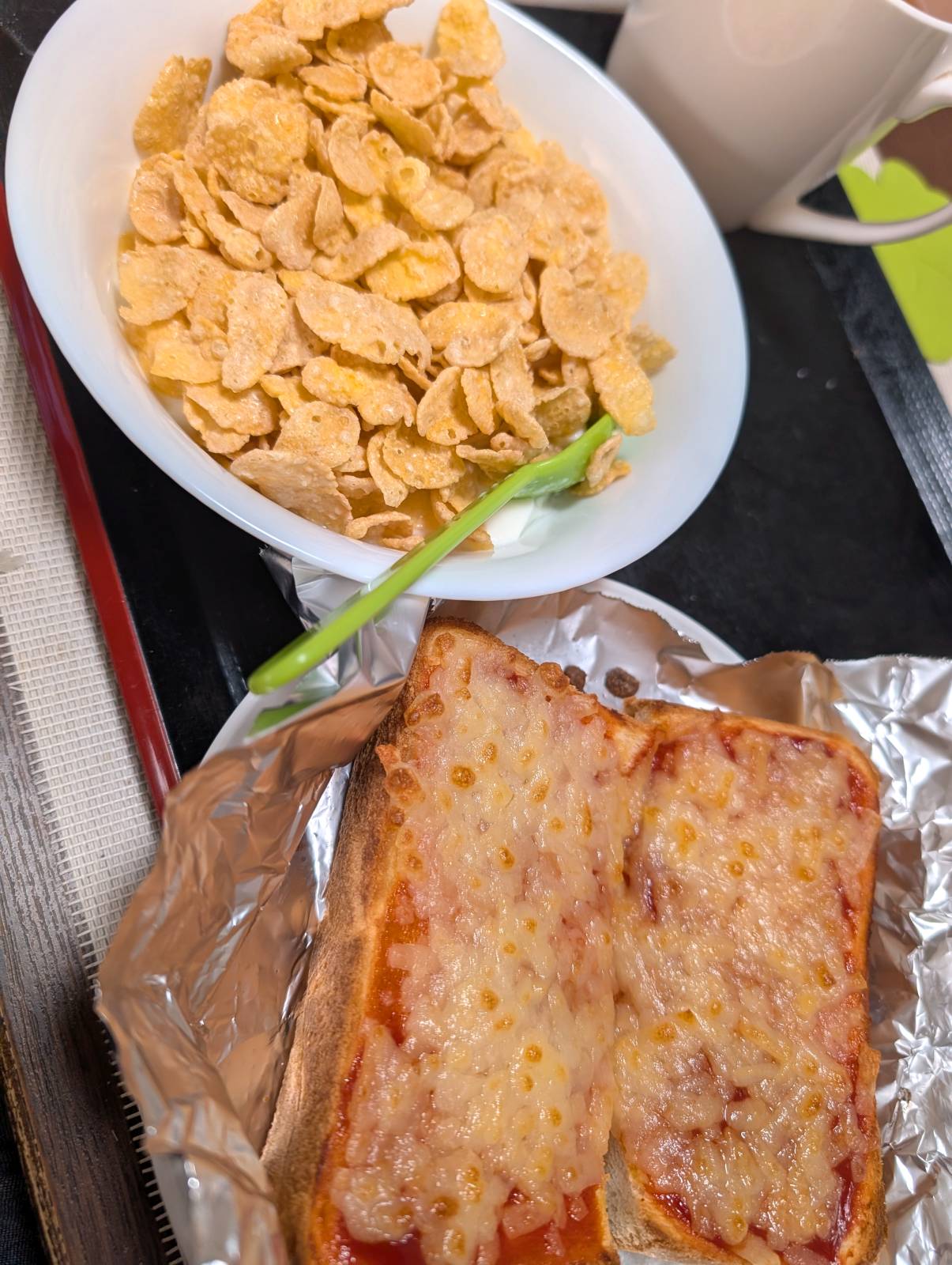 本日の朝食兼昼食