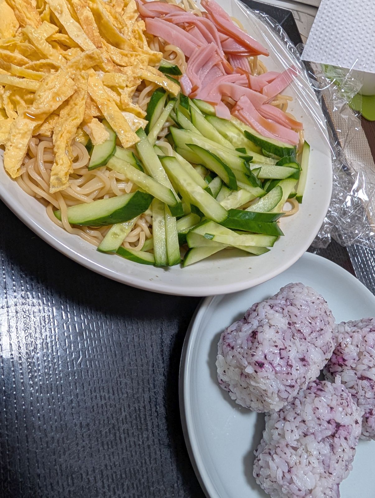 本日の朝食兼昼食