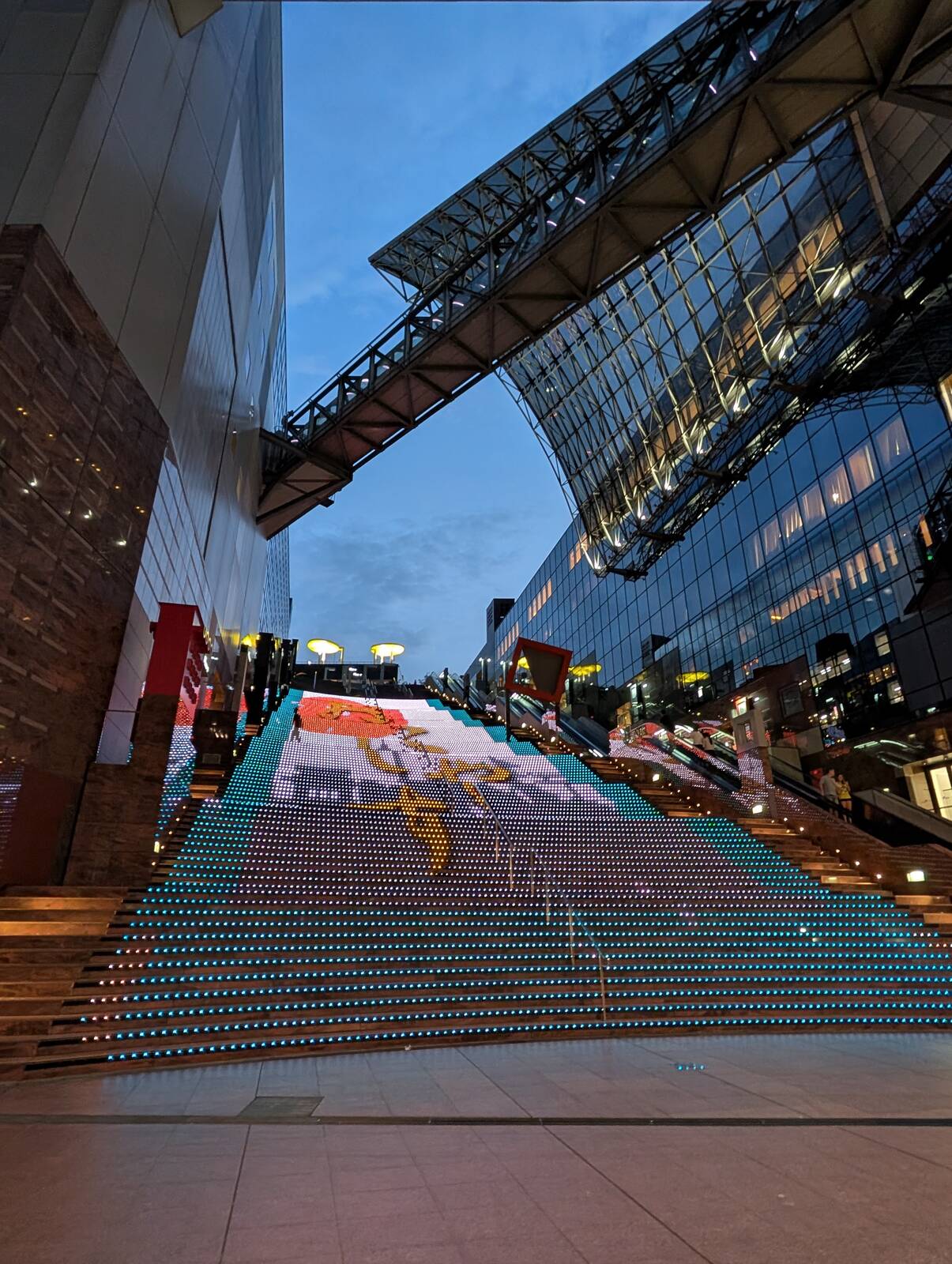 JR京都駅ビル大階段