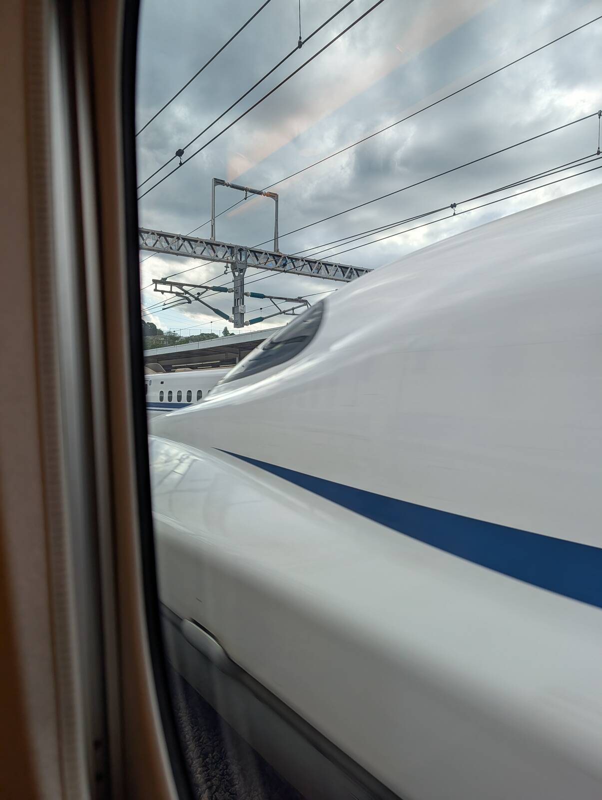列車通過待ち