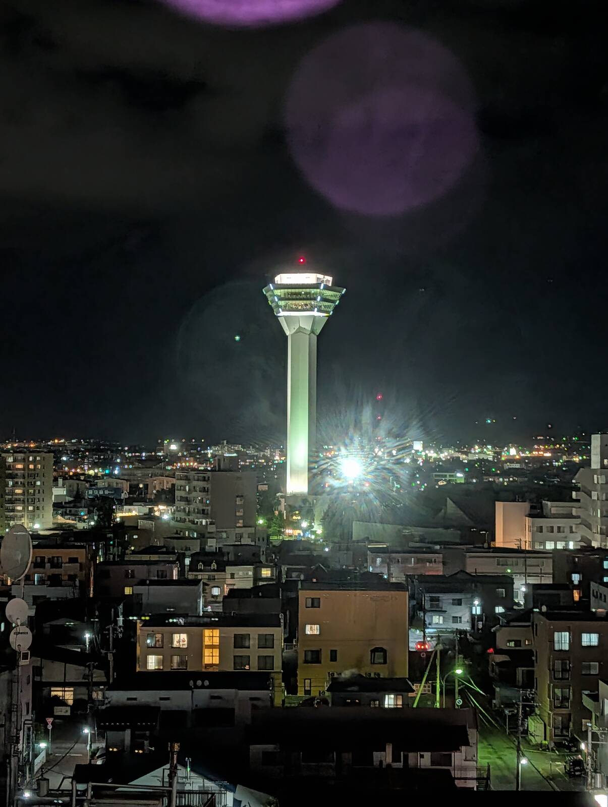 夜の五稜郭タワー