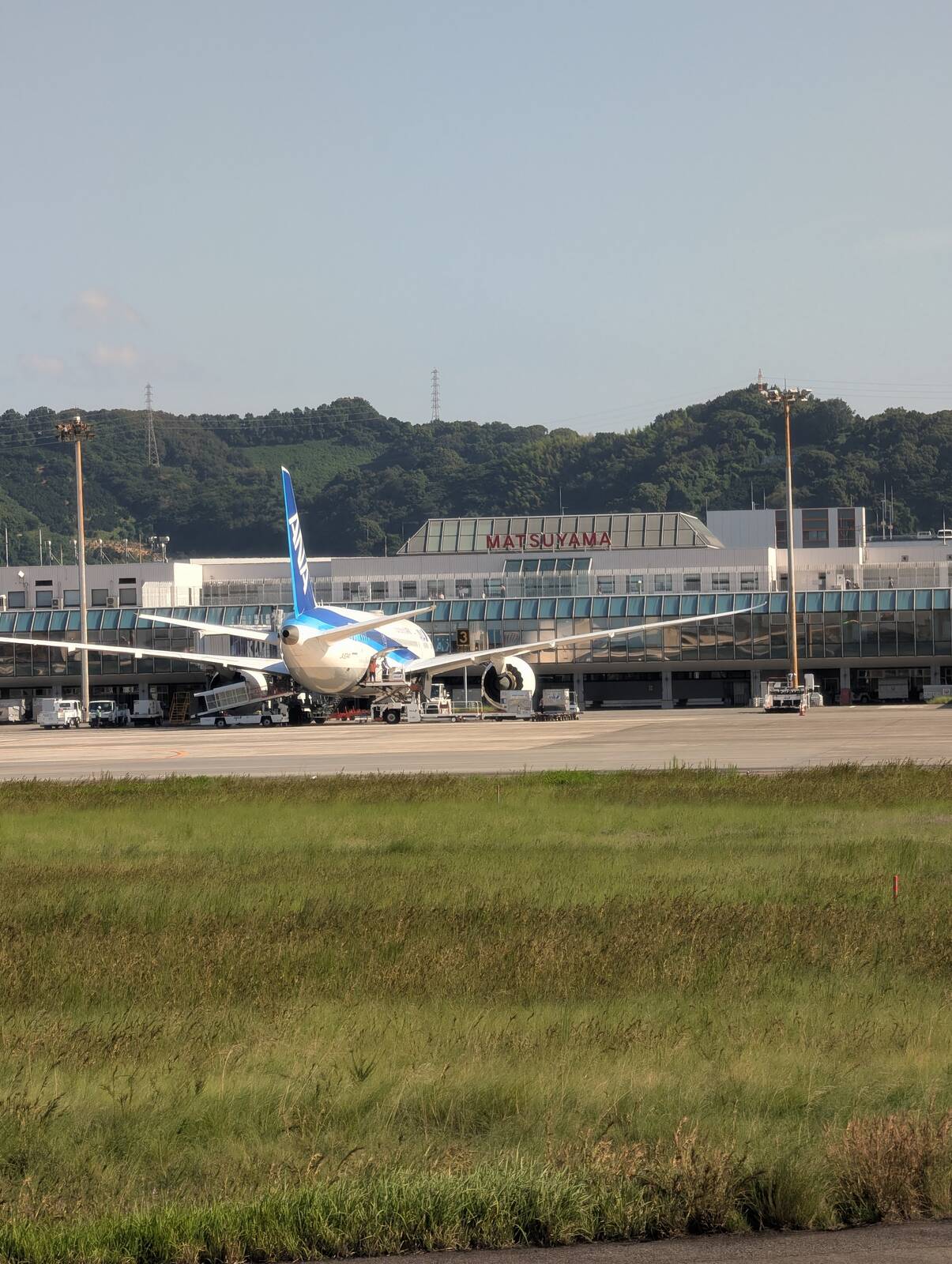 松山空港着