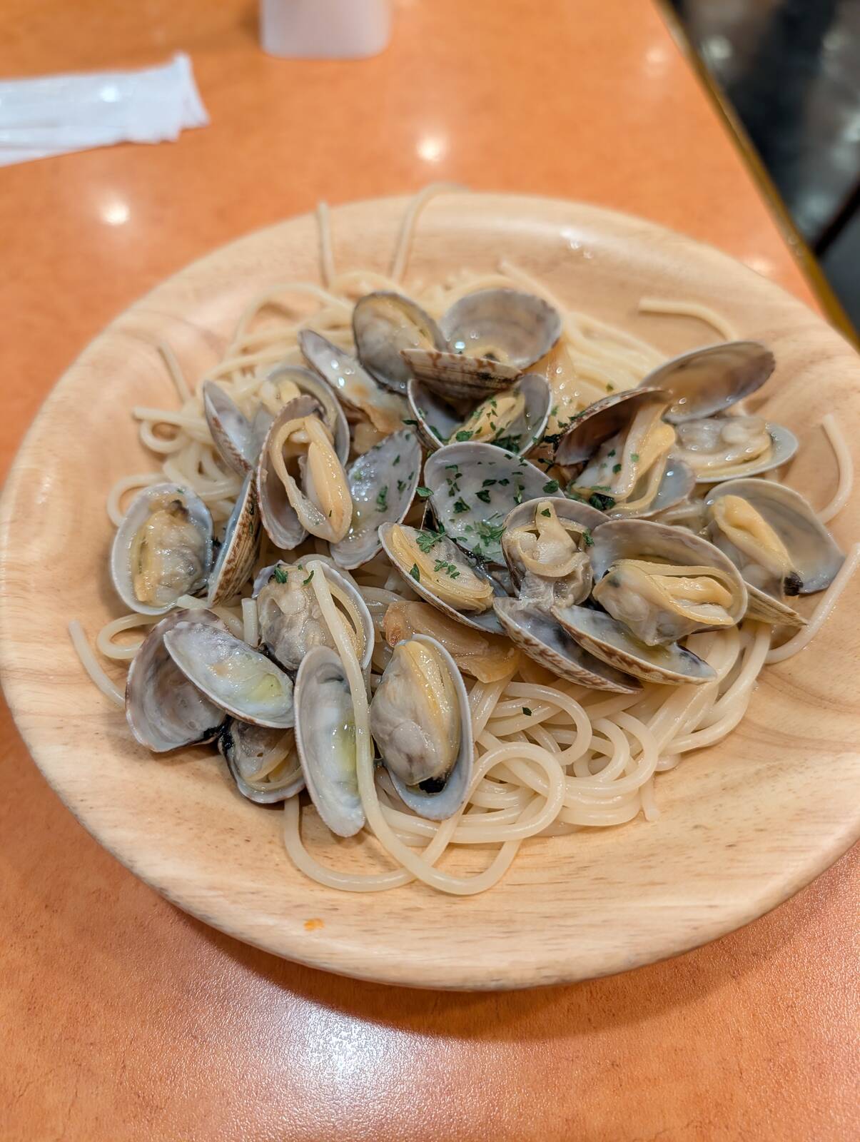 スープ入り塩味ボンゴレ