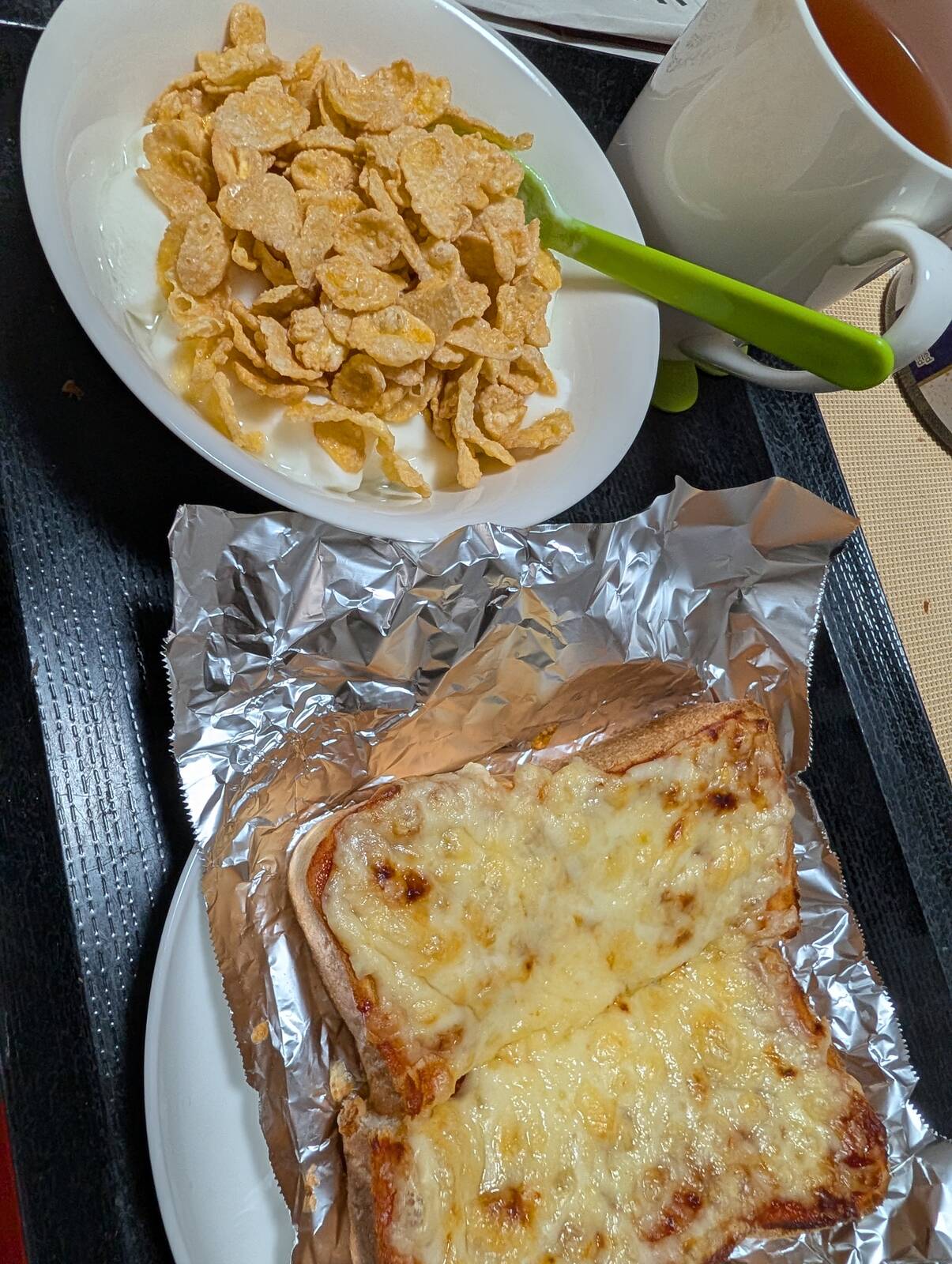 本日の朝食兼昼食