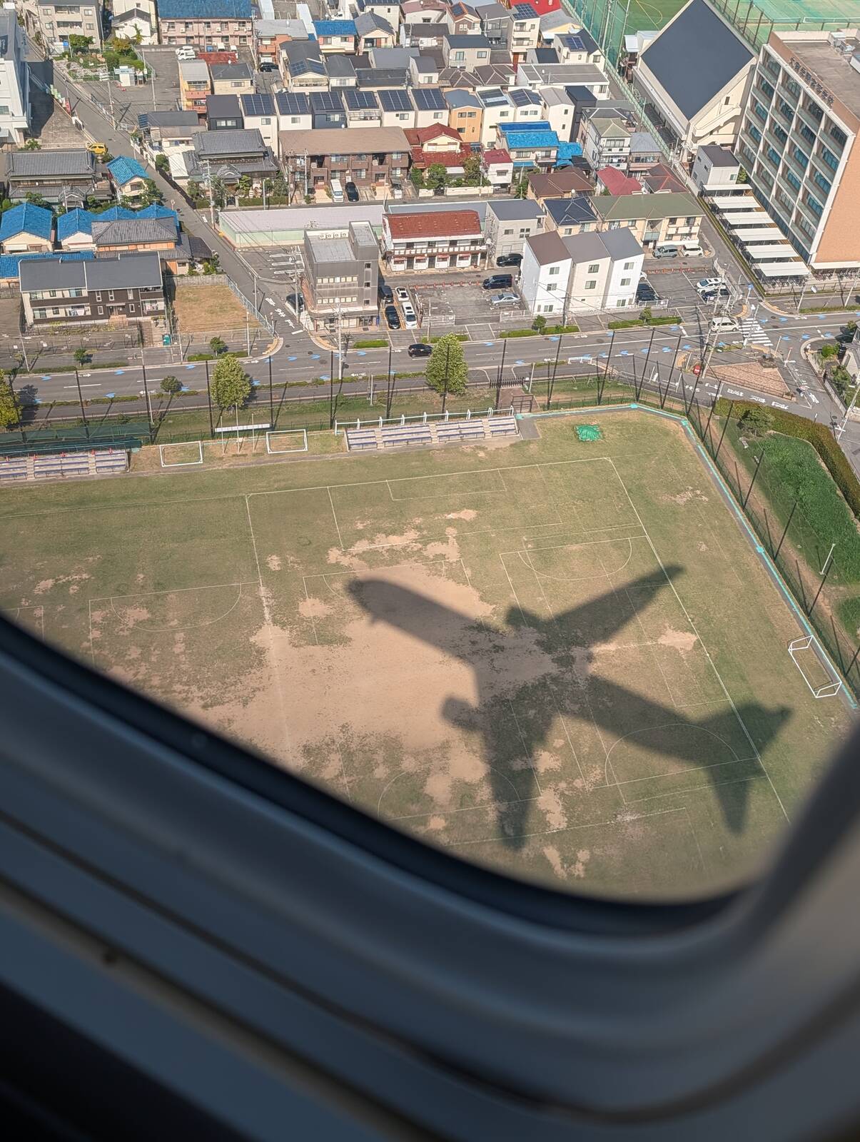 飛行機の影
