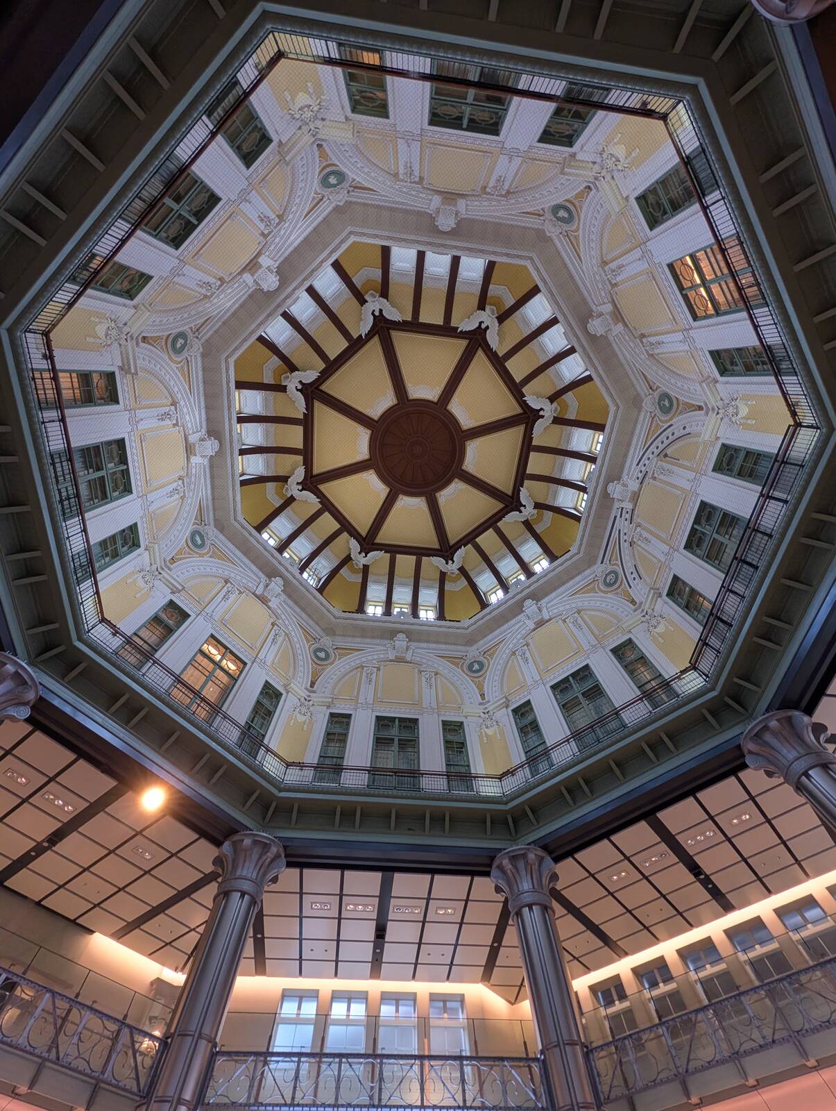 東京駅の天井