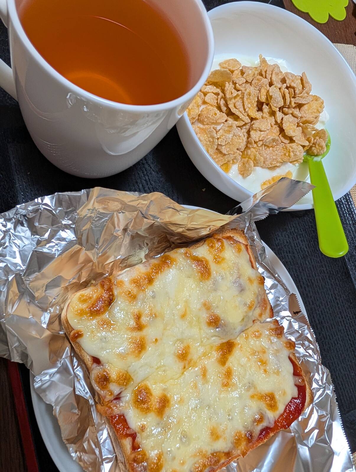 本日の朝食兼昼食