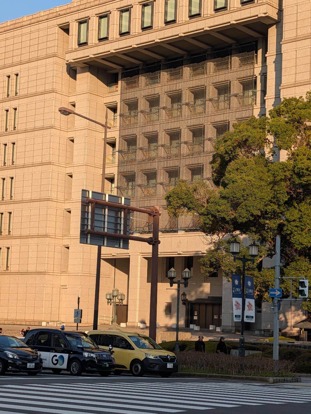 本日の大阪市役所前