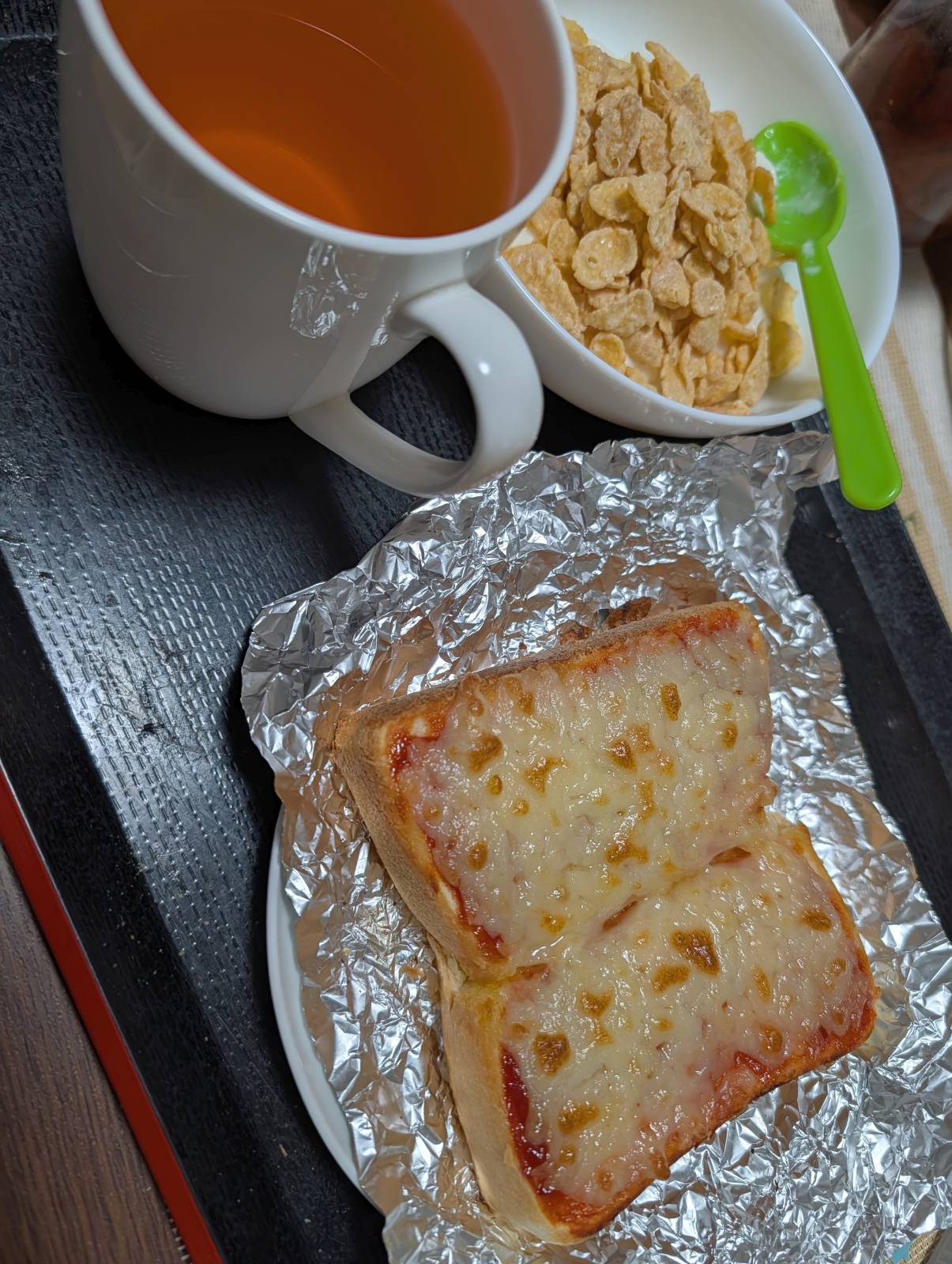 本日の朝食兼昼食