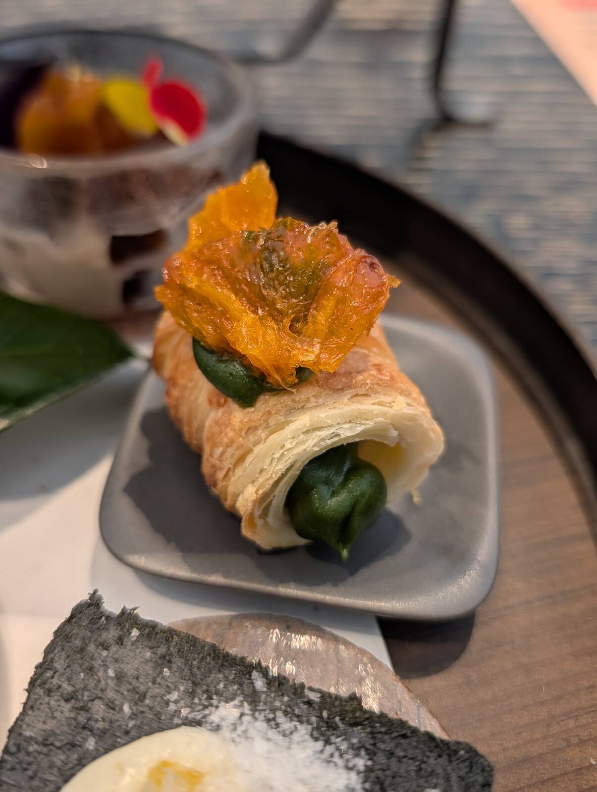 せとかと玉露餡カスタードコロネ