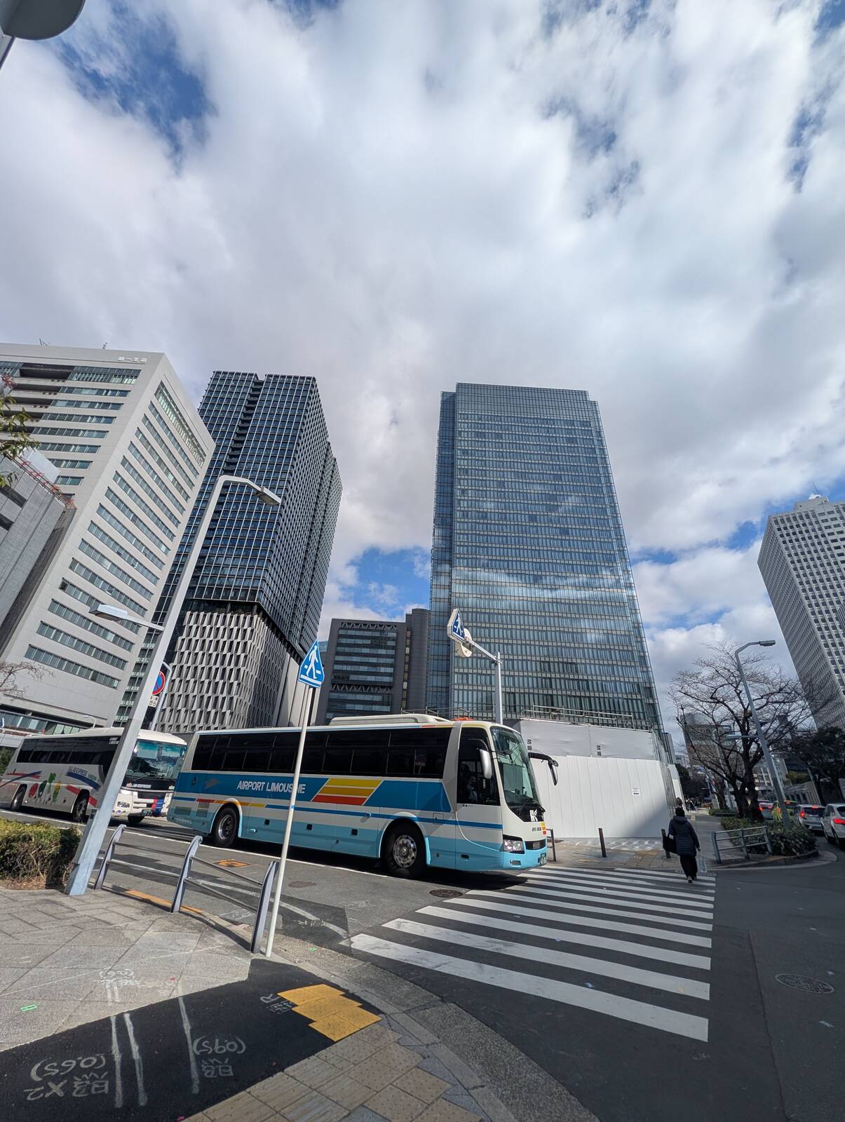 大阪駅前（マルビル）