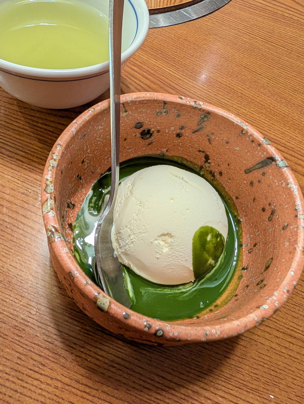 アイスクリームお抹茶かけ