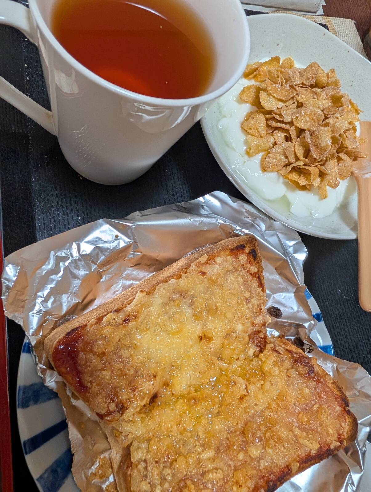 本日の朝食兼昼食