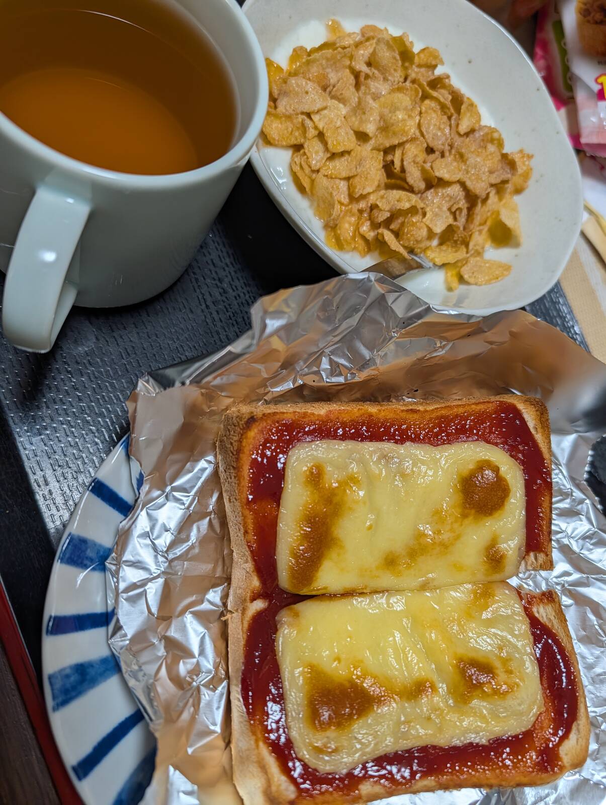 本日の朝食兼昼食