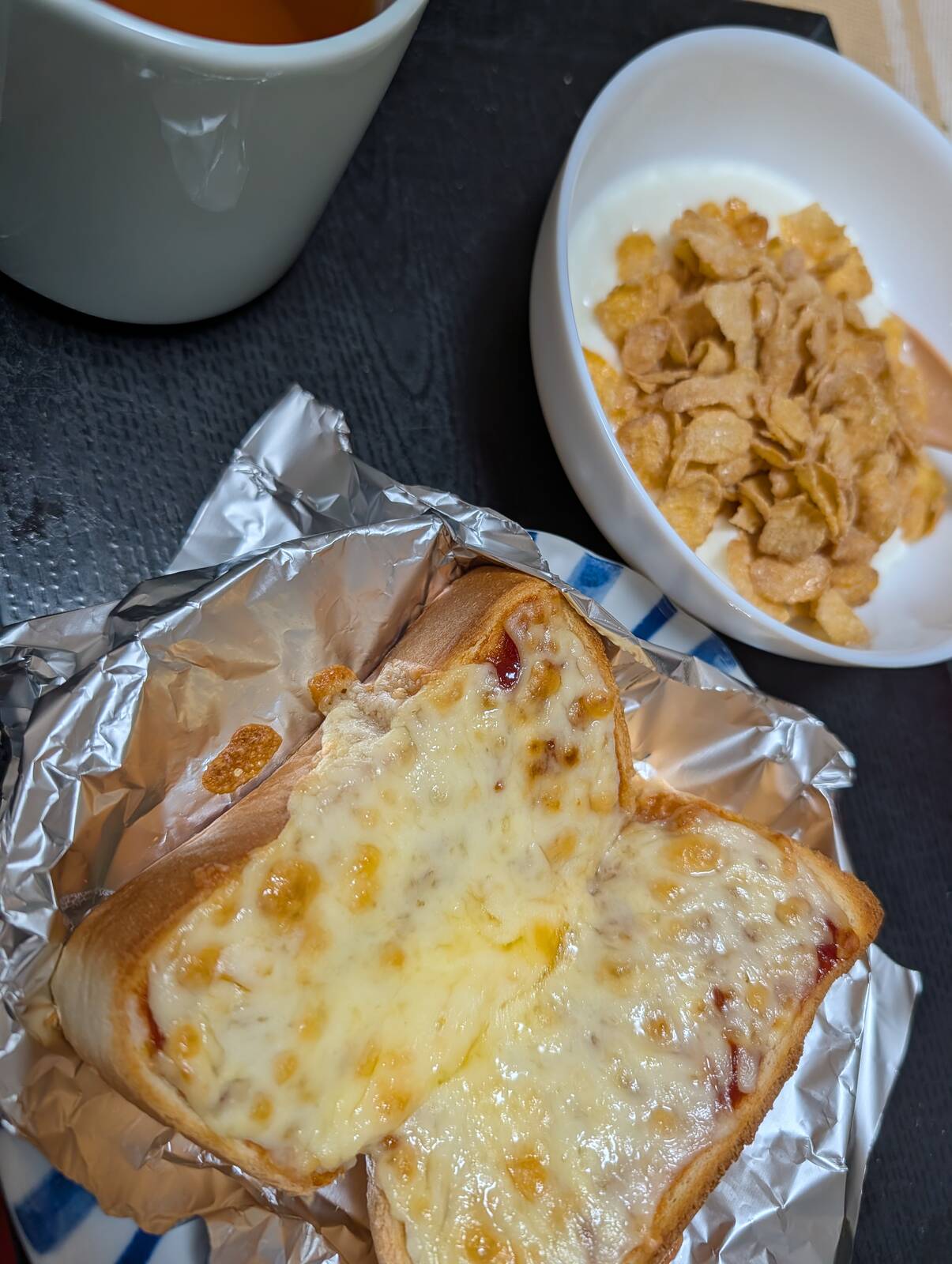 本日の朝食兼昼食