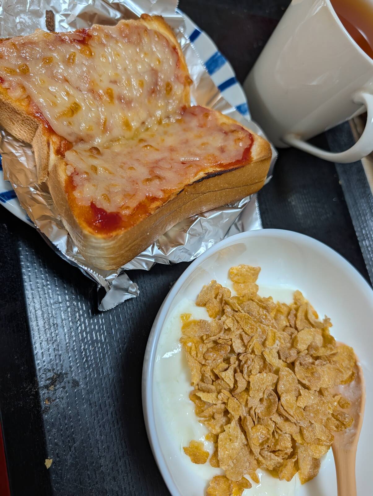 本日の朝食兼昼食