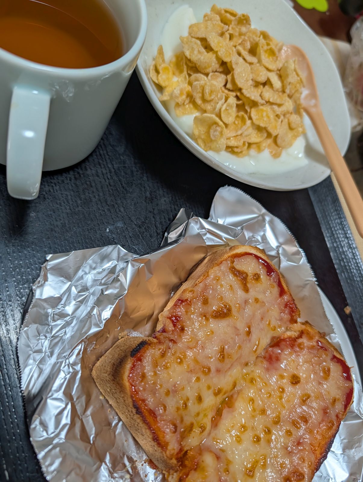 本日の朝食兼昼食