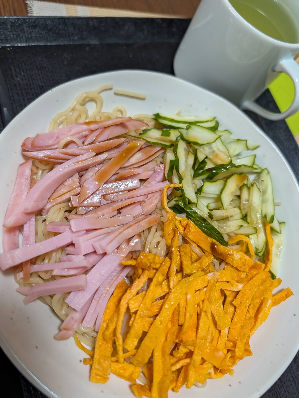 本日の朝食兼昼食