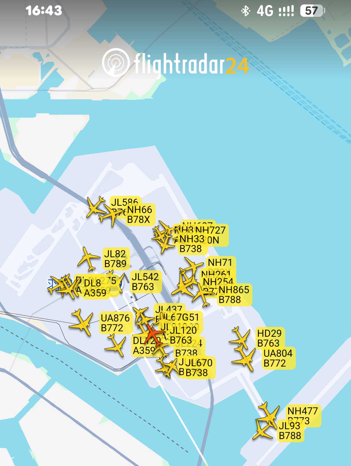 空港内飛行機の状況
