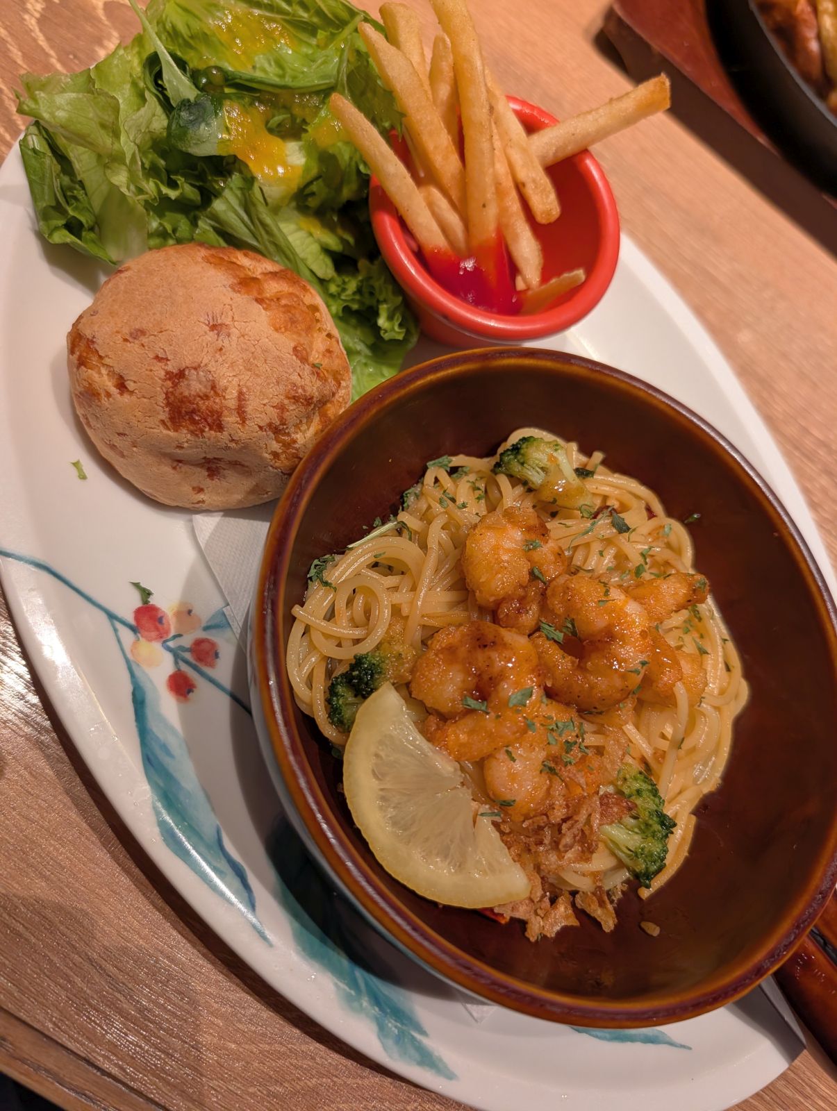 本日の朝食兼昼食