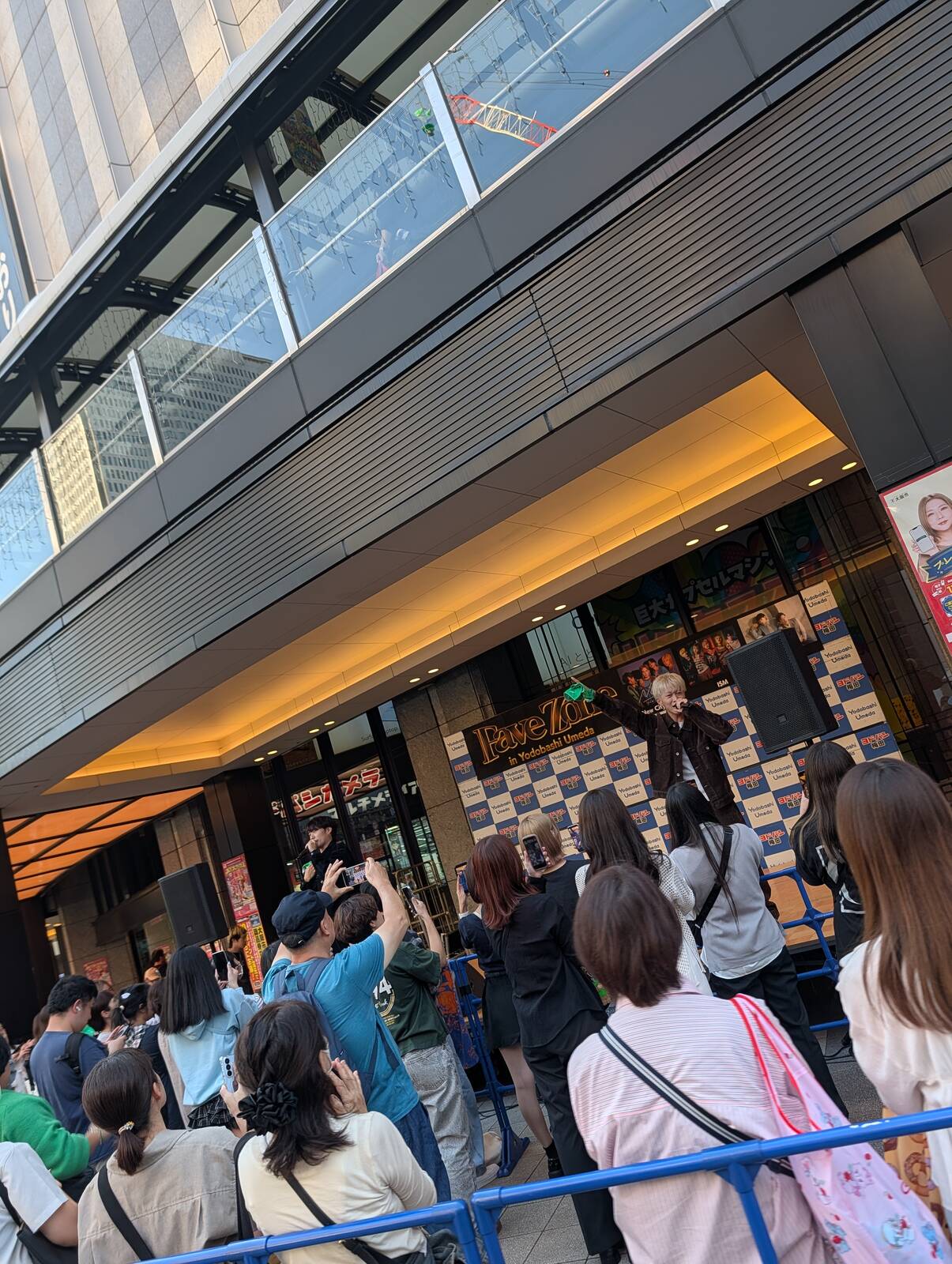 阪急側イベントスペース
