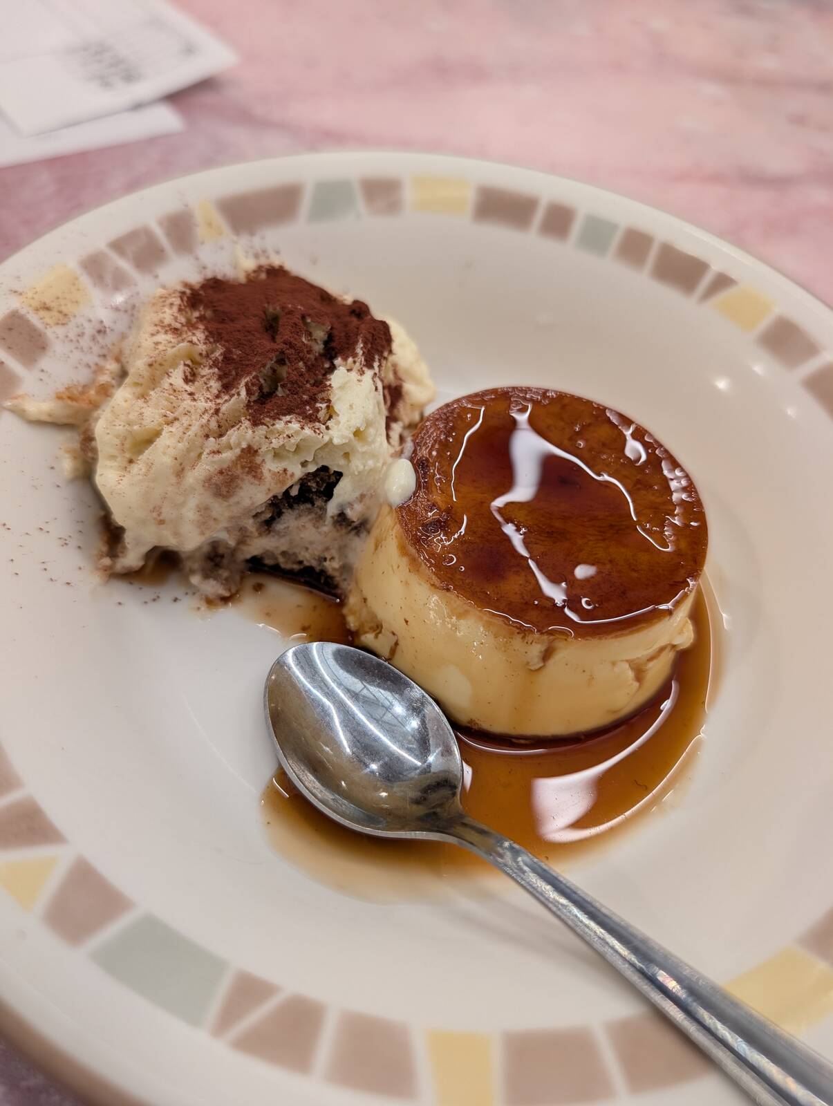 プリンとティラミスクラシコ盛