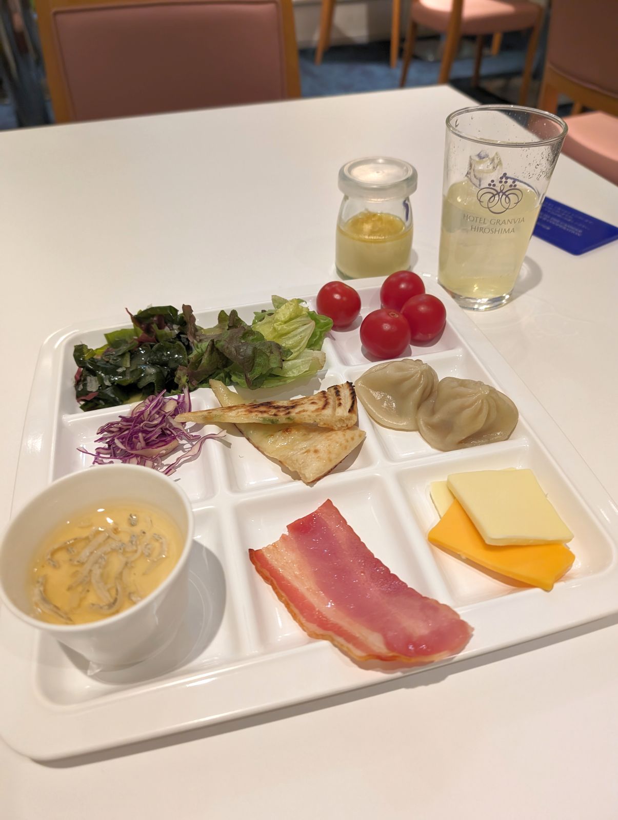本日の朝食