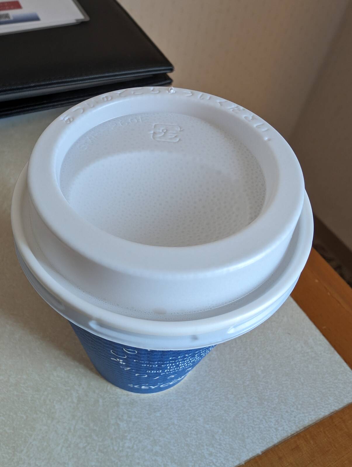 カップのフタ
