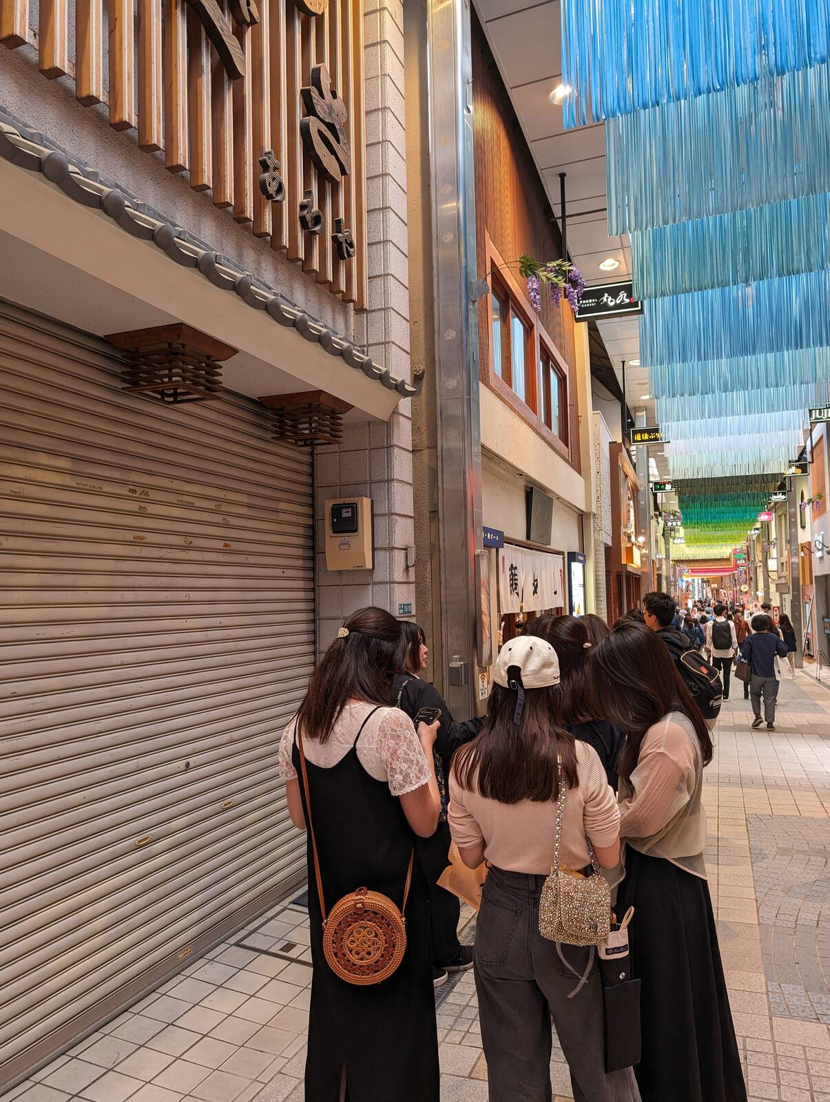店の行列