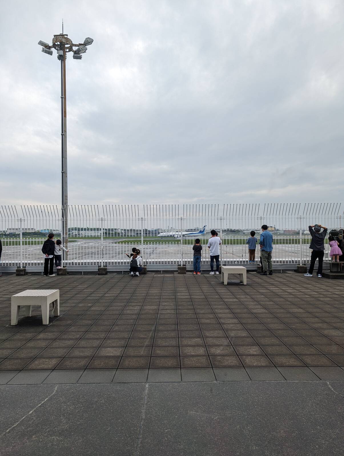 飛行機の到着
