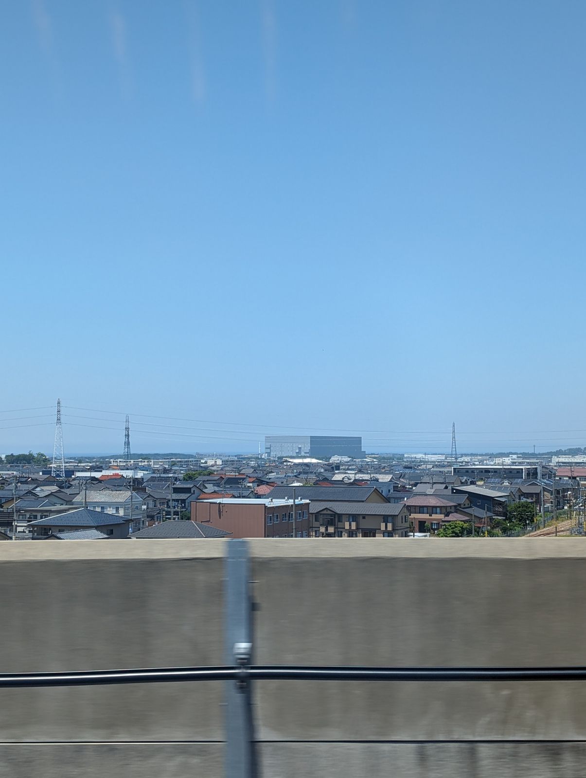 四角の建物