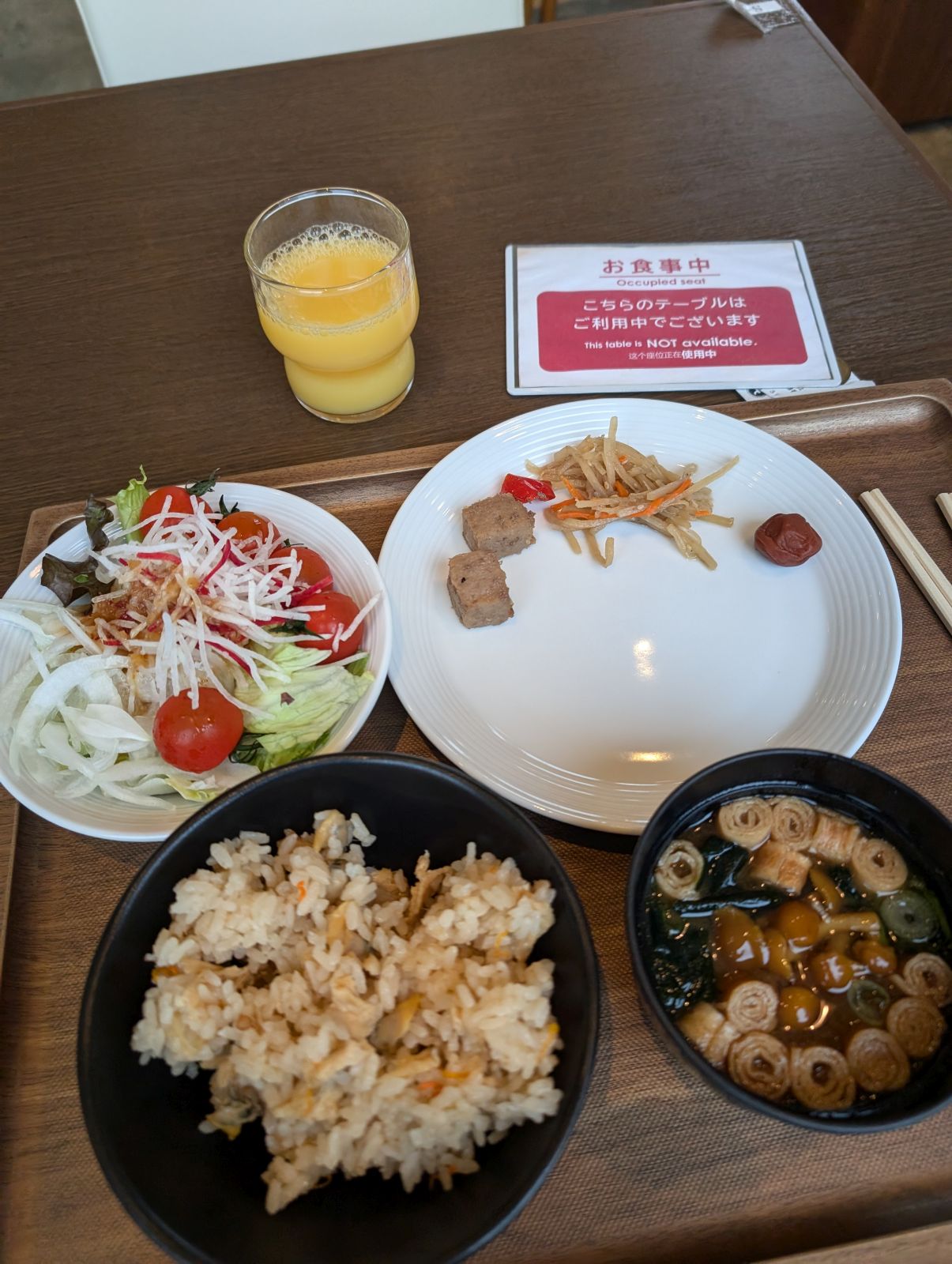 本日の朝食
