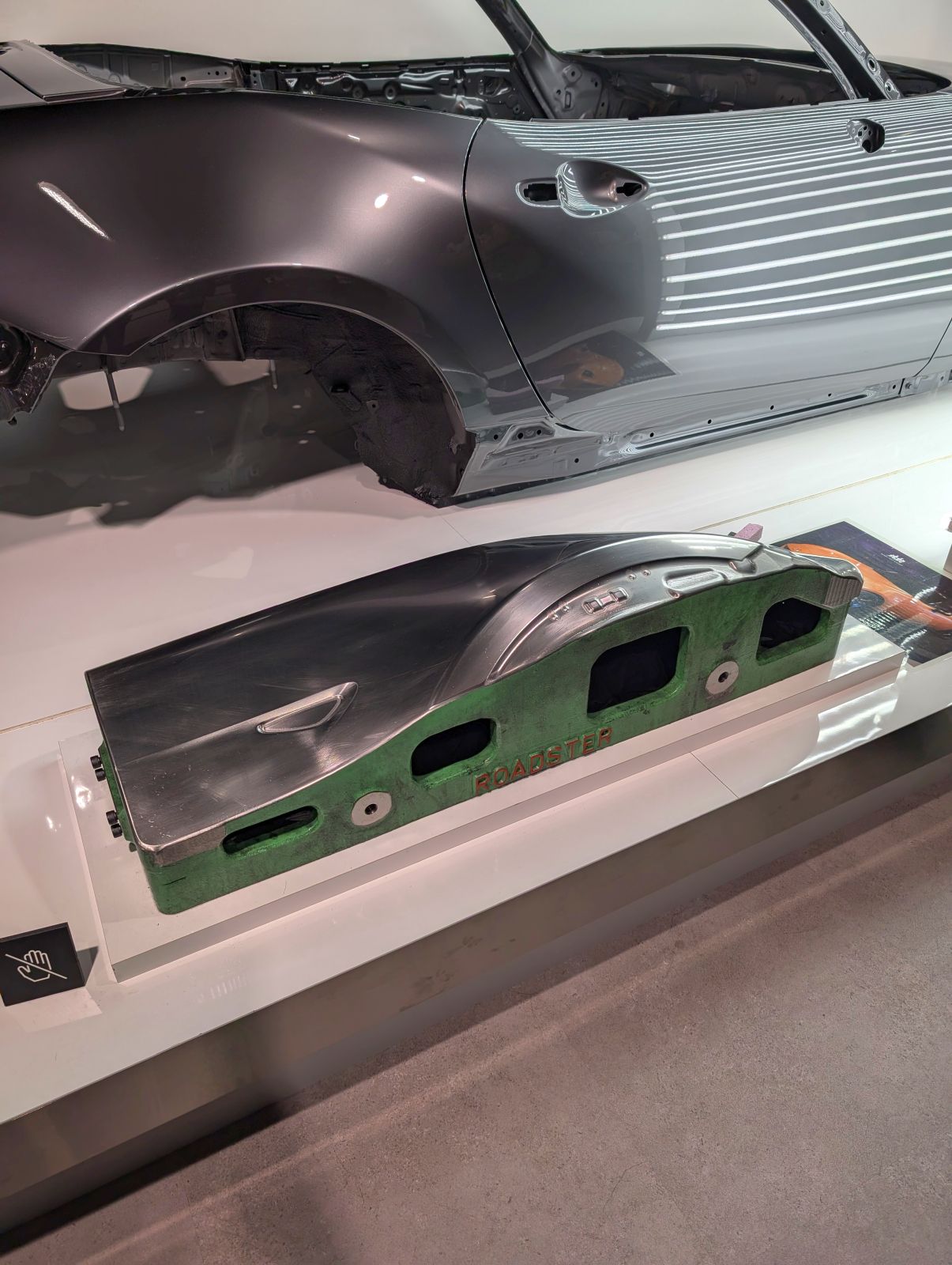 プレスの金型
