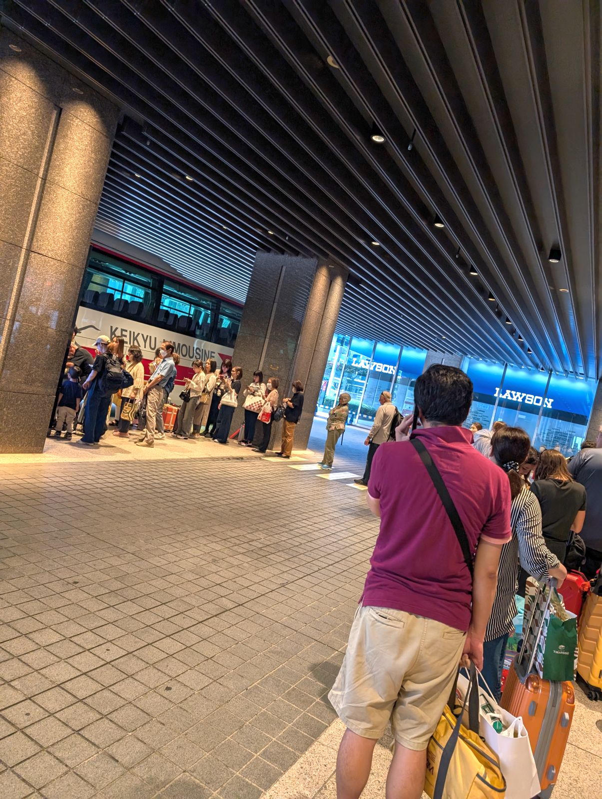 バス待ち列