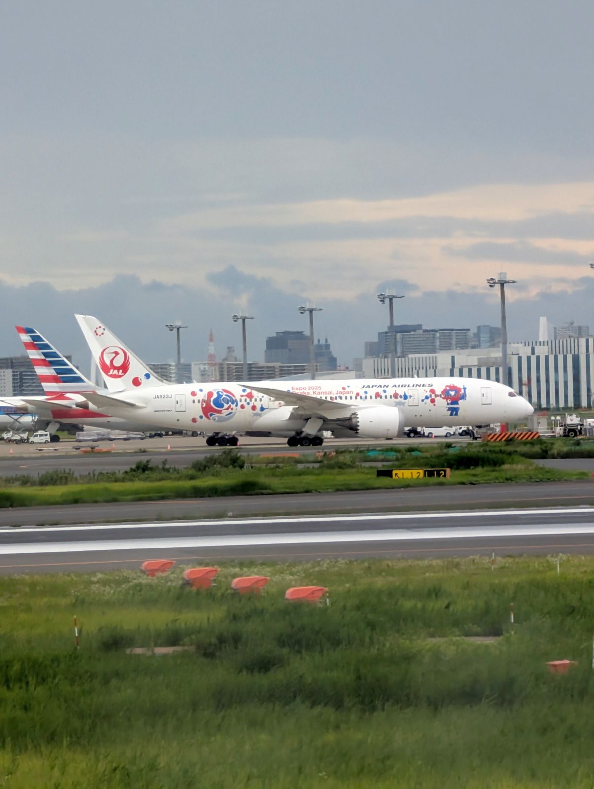 JAL ミャクミャクJET 2号機