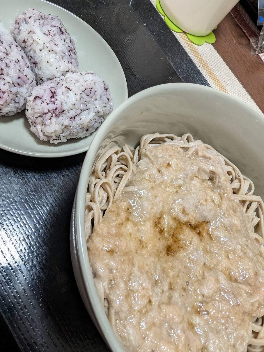 本日の朝食兼昼食
