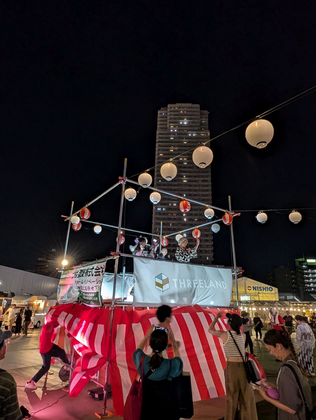 盆踊り会場