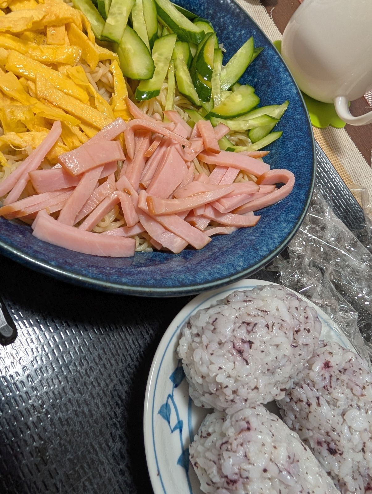 本日の朝食兼昼食
