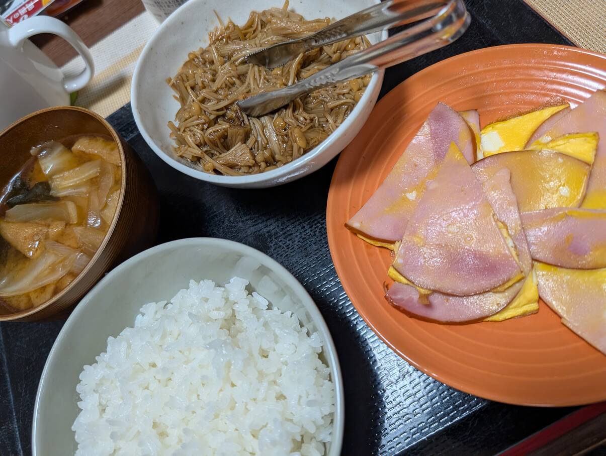 本日の朝食兼昼食
