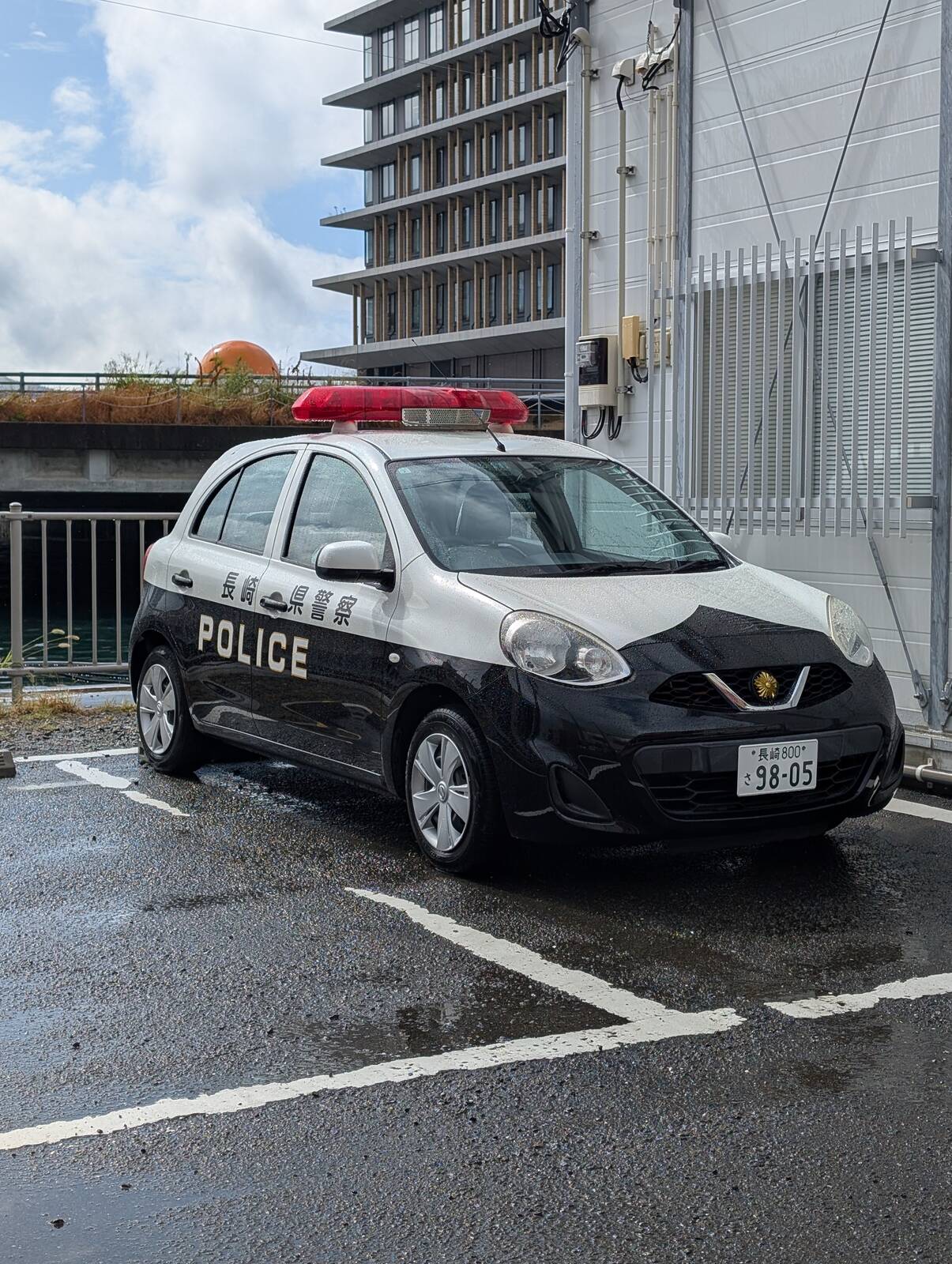 長崎県警察のパトカー
