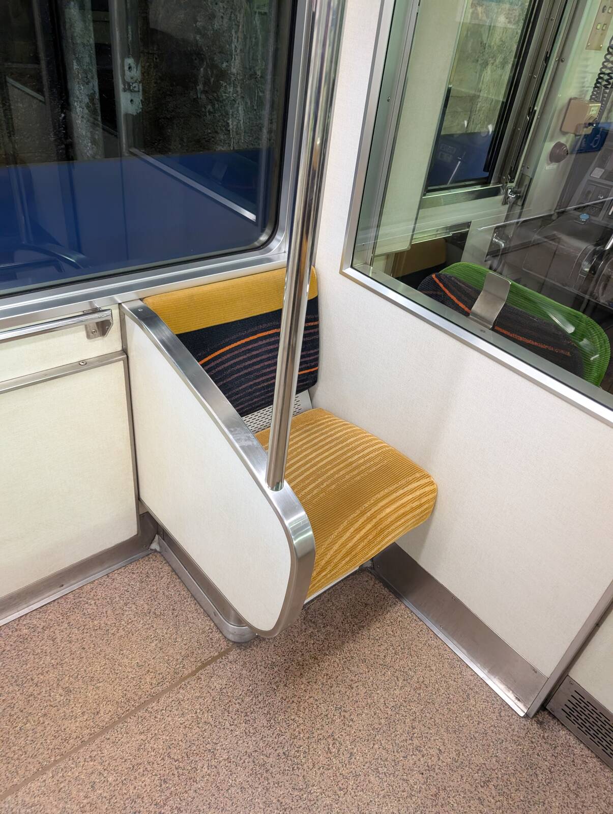 おひとり様シート