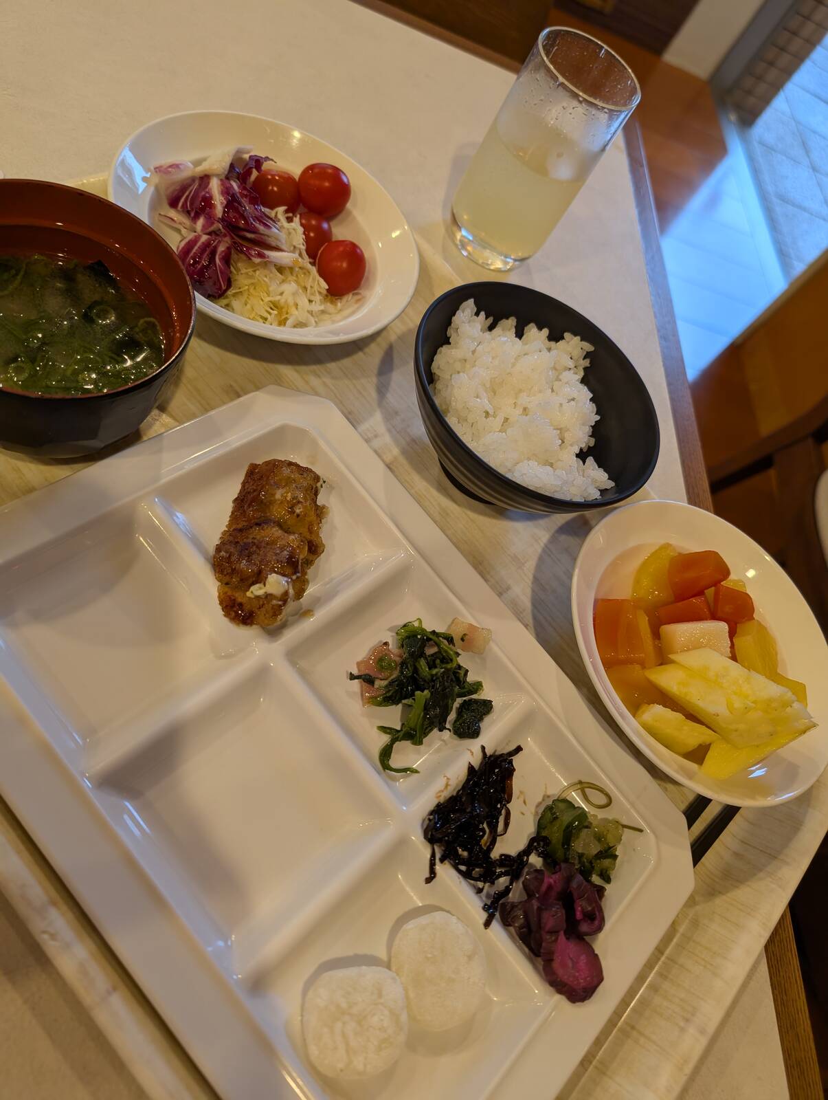 本日の朝食