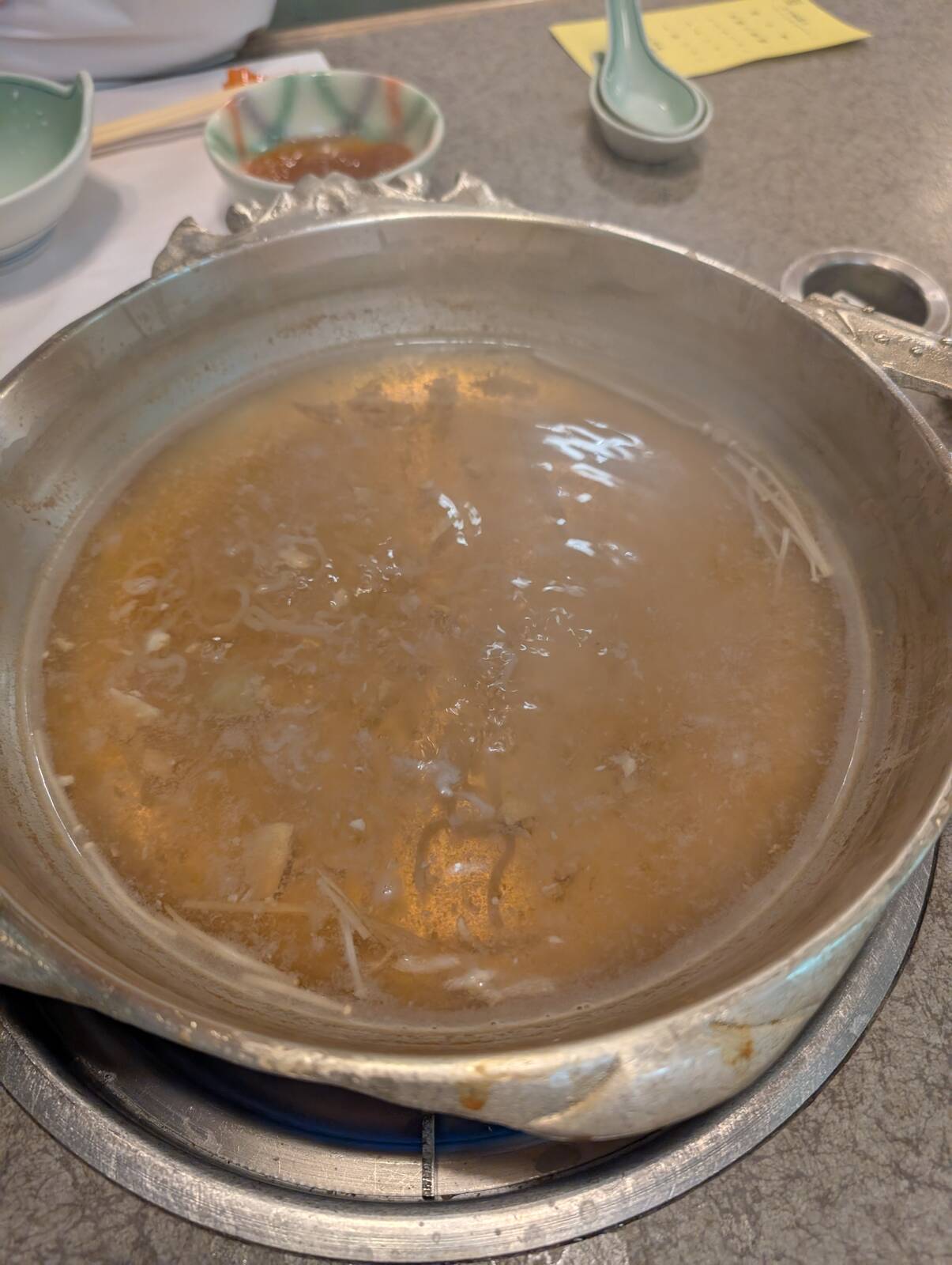 煮詰められた出汁