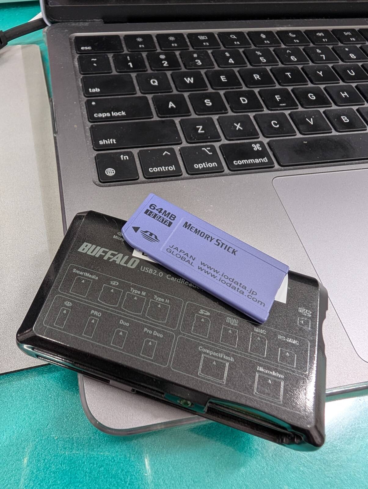 メモリカードリーダーのテスト