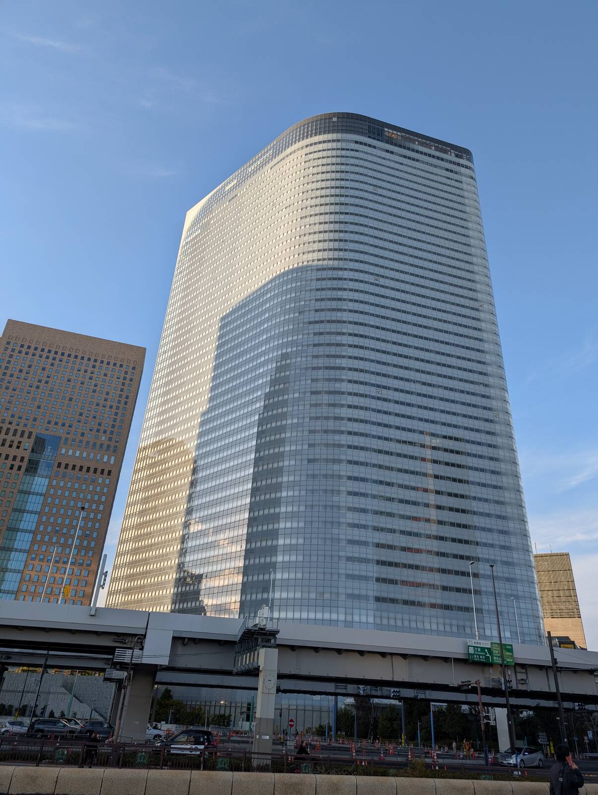 電通本社