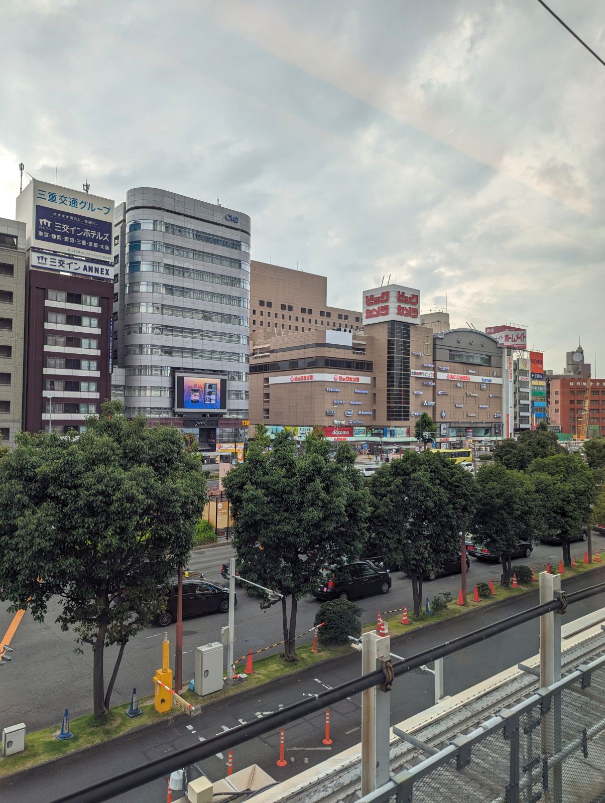 名古屋駅停車