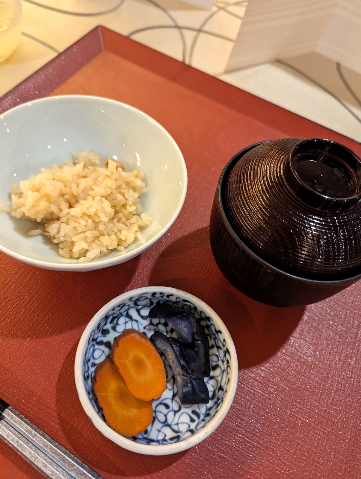 お食事